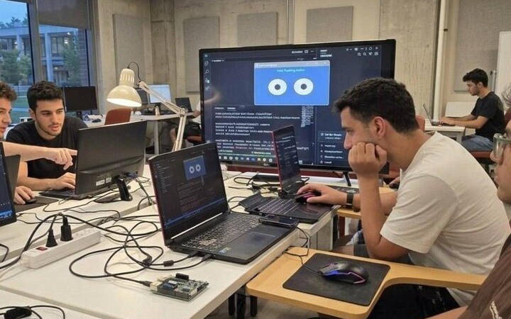 تنافس أكثر من ألف مشارك في «آيروكاب»